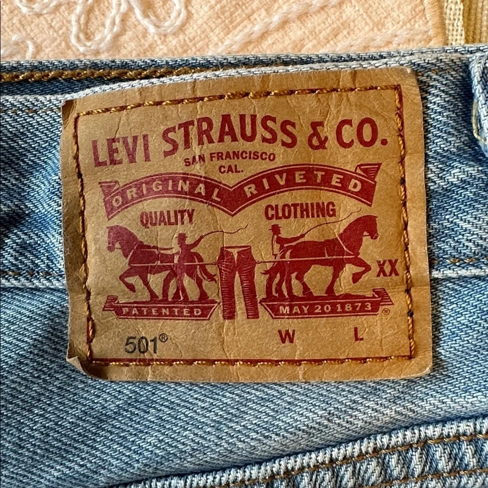Levi’s 501 Jean Cutoff Shorts 100% Cotton Blue, Size 32